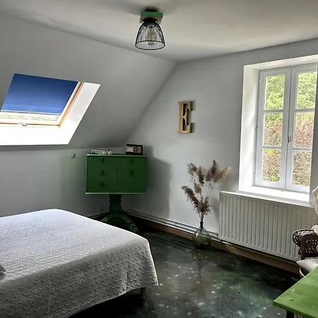 Sejournez A La Ferme Bleue * Neuvy (Allier)